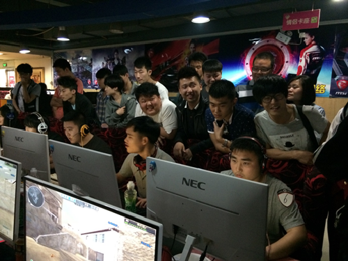 巴黎方面的 巴黎方面的