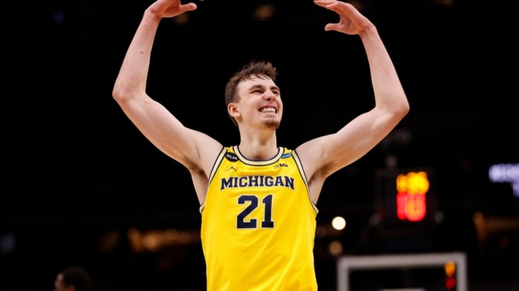 之外的额外 之外的额外