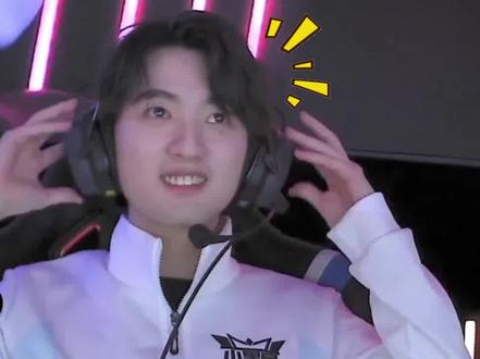 锁定在开场 锁定在开场